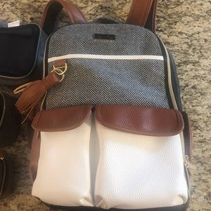 Itzy Ritzy boss babe diaper backpack